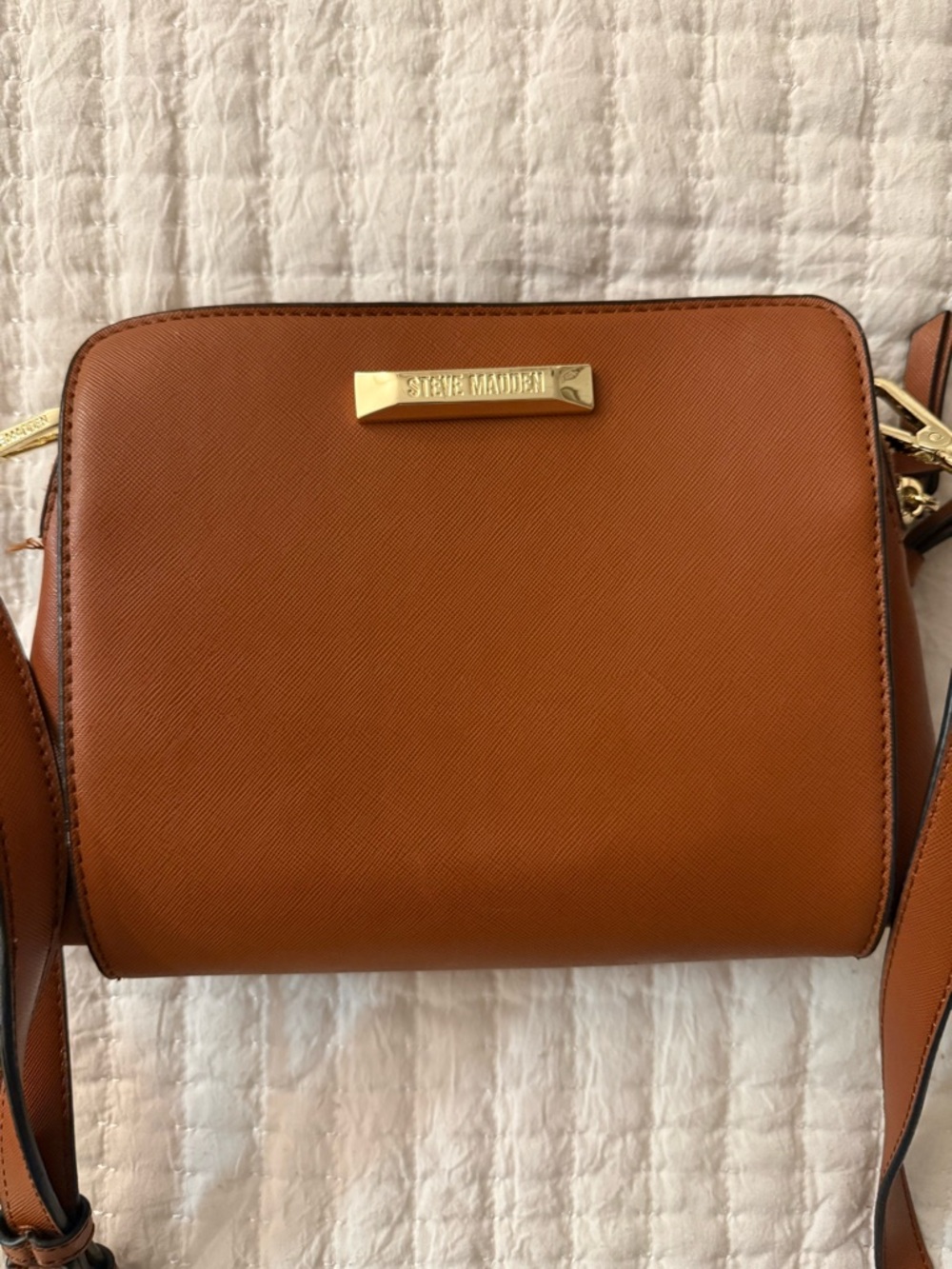 Steve Madden Tan Crossbody Bag - Sleek Everyday Shoulder Bag Brown good shape